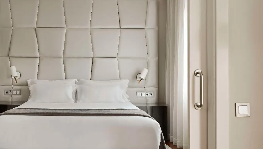Room, NH Collection Madrid Colón, Madrid