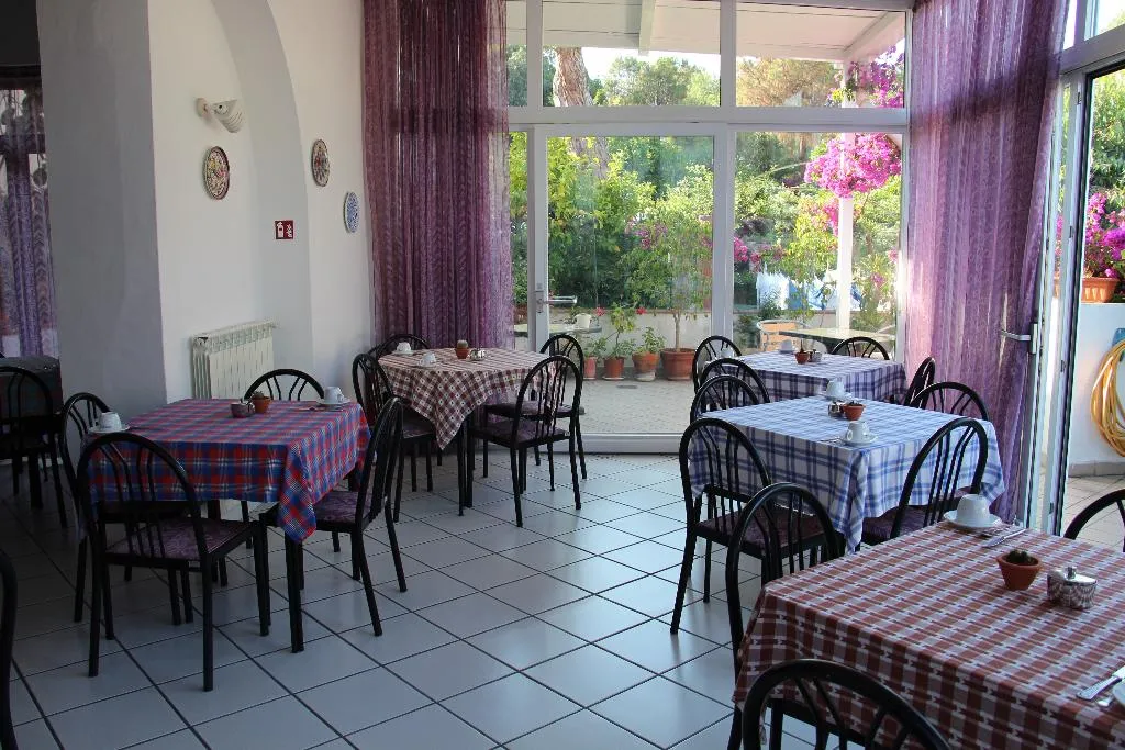 Restaurant, Villa Cecilia, Naples