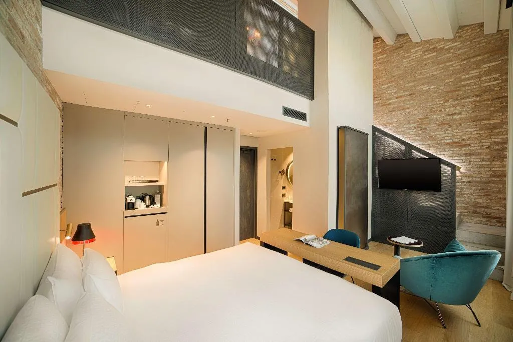 Room, NH Collection Venezia Murano Villa, Venice