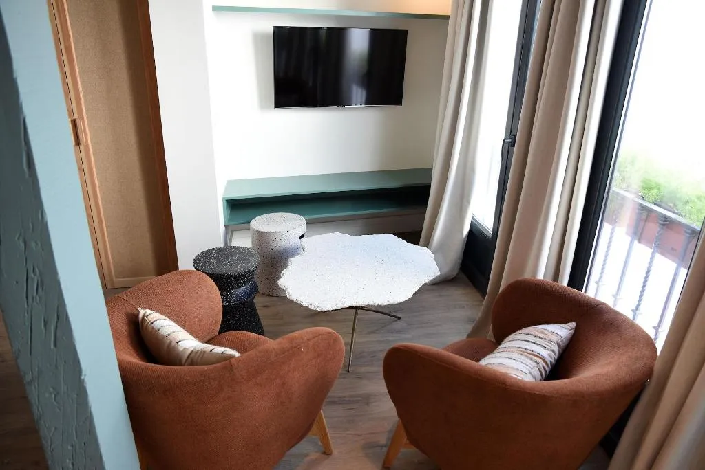 Room, Honest Sevilla, Seville