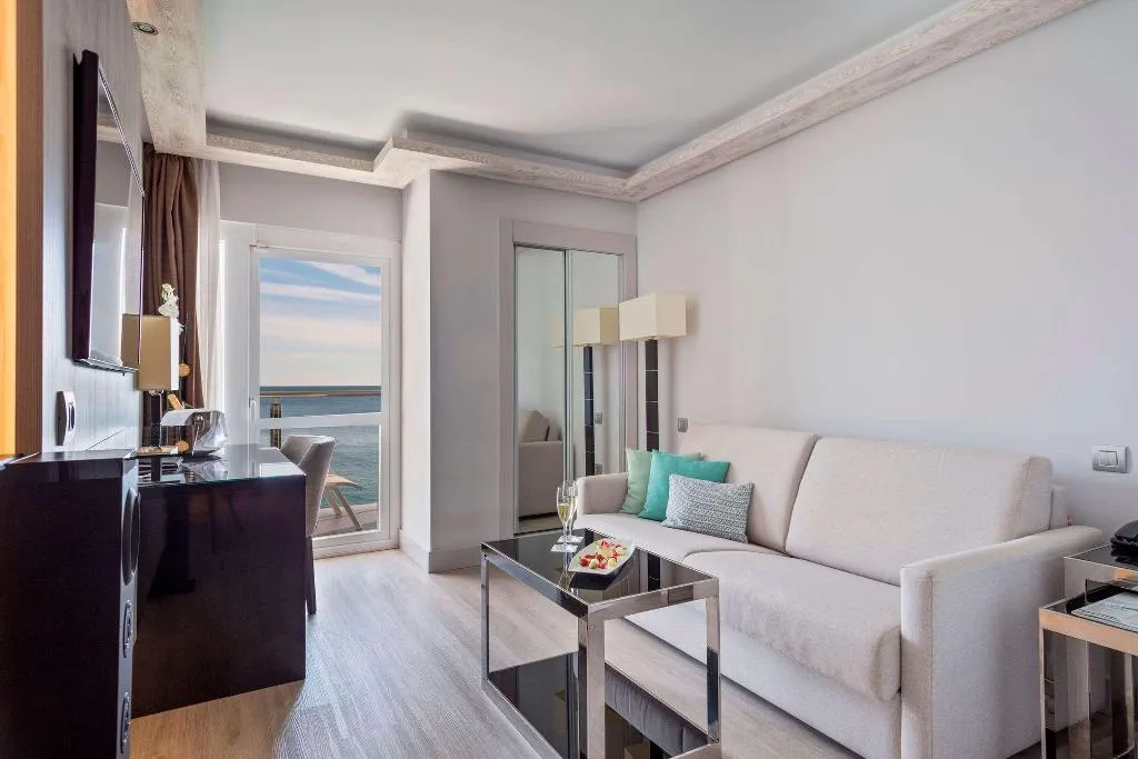 JUNIOR SUITE SEA VIEW Room, The Level Melia Alicante - Adults Only +18, Costa Blanca