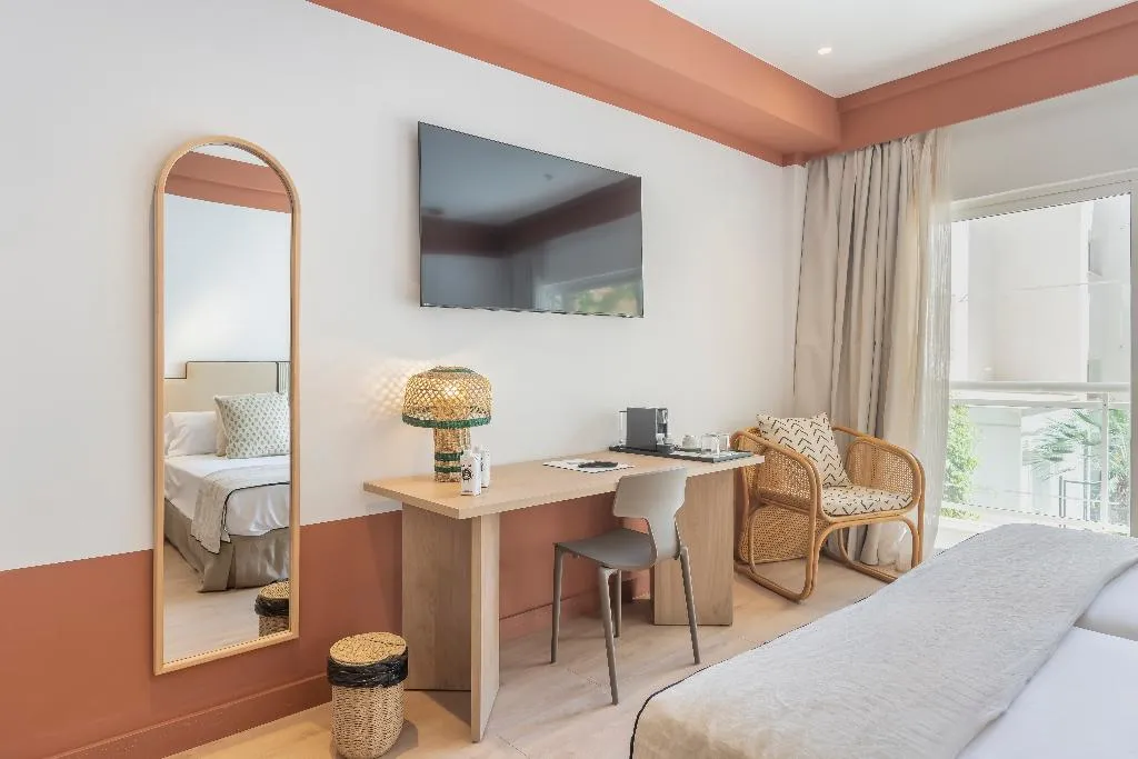 QUADRUPLE STANDARD Room, Soho Boutique Las Vegas, Costa Del Sol