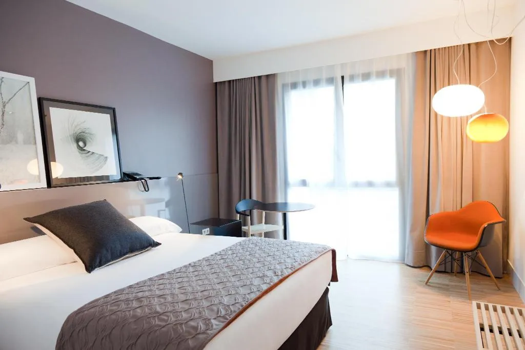 Room, Alexandra Barcelona, Curio Collection by Hilton, Barcelona