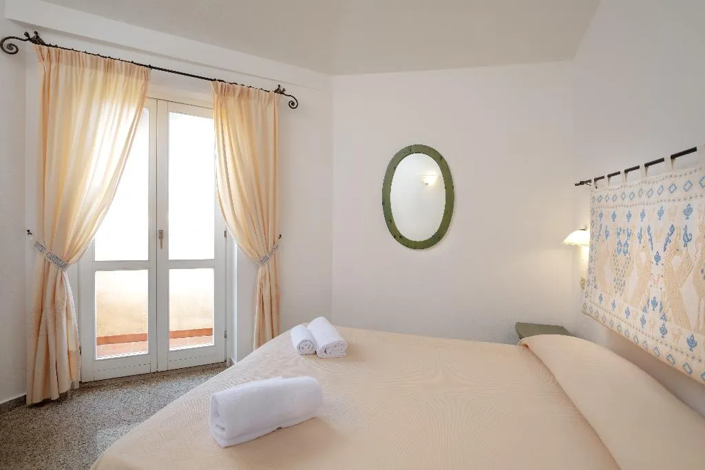 Room, Castello, Olbia