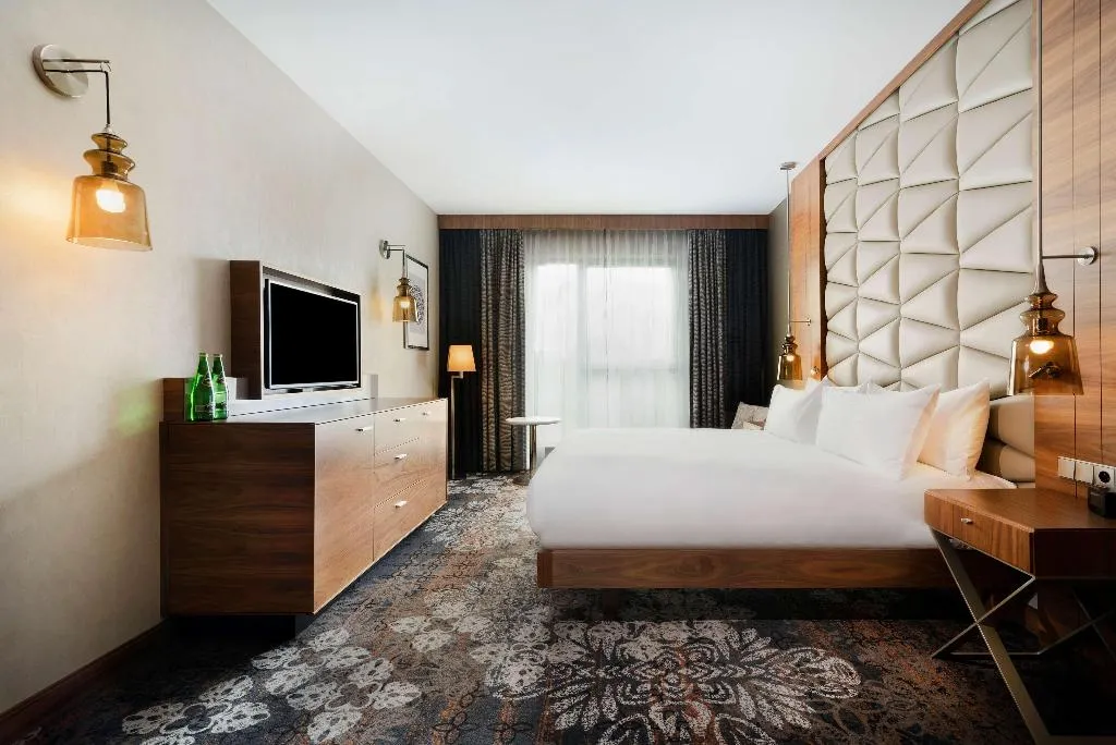Room, DoubleTree by Hilton Krakow Hotel & Convention Cen, Krakow