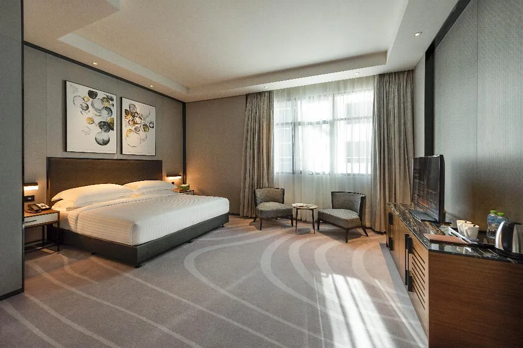 Double or Twin SUPERIOR Room, Asiana Grand Hotel, Dubai