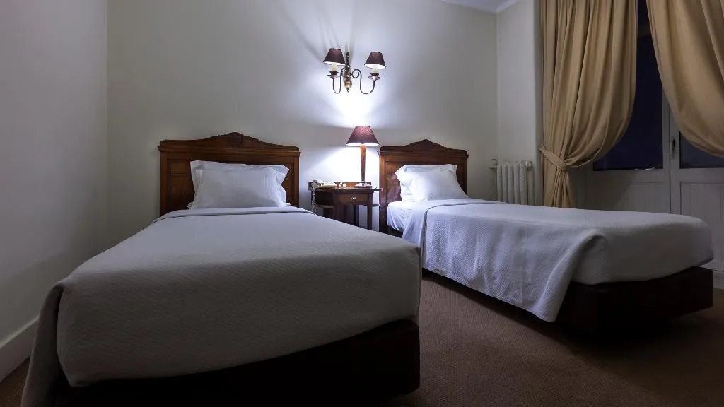 Double or Twin STANDARD Room, Astoria - Coimbra, Madeira
