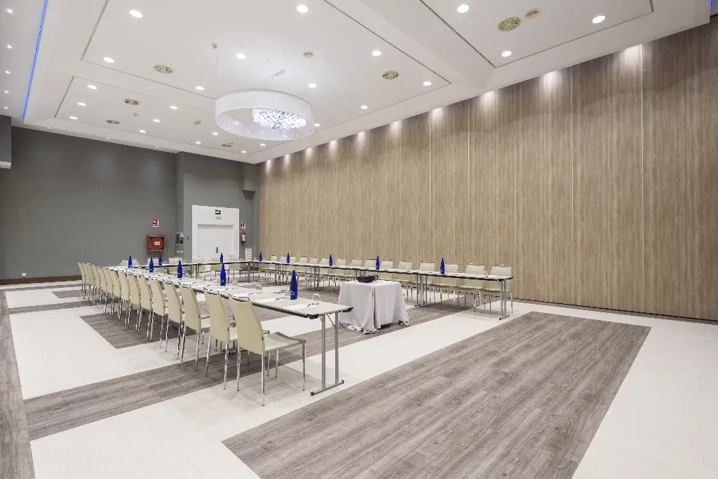 Conferences, Guadalajara Conference Center Affiliated By Melia, Madrid