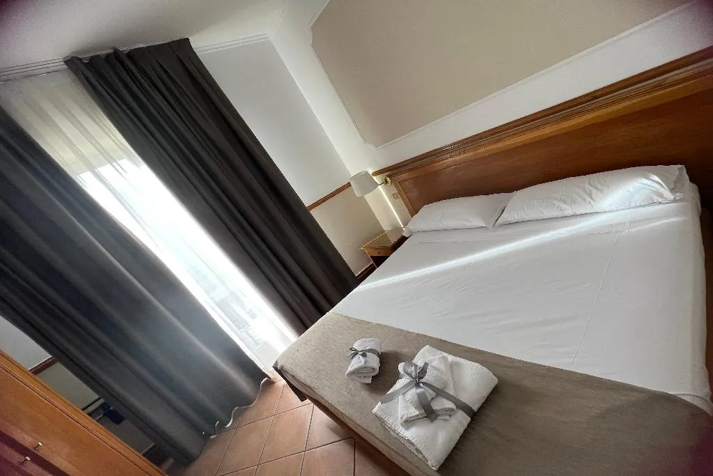 DOUBLE SUPERIOR Room, Leopardi Napoli, Naples