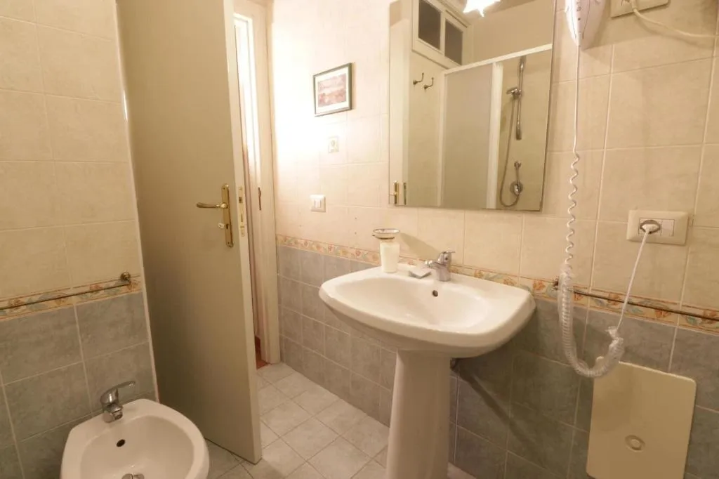 Room, B&B Speranzella, Naples