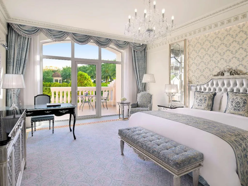 DOUBLE PREMIER Room, Raffles The Palm Dubai, Dubai