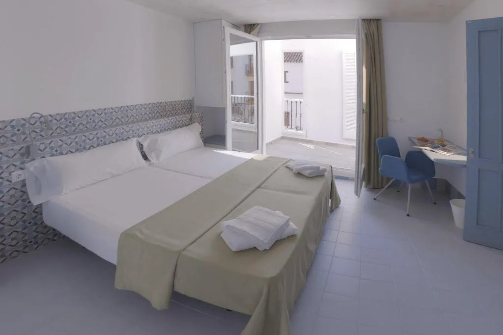 Room, Hostal Gravina, Costa De La Luz