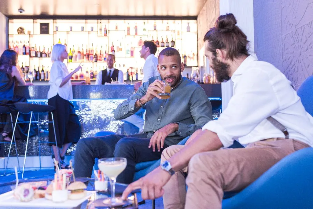 Bar, iQ Hotel Milano, Milan
