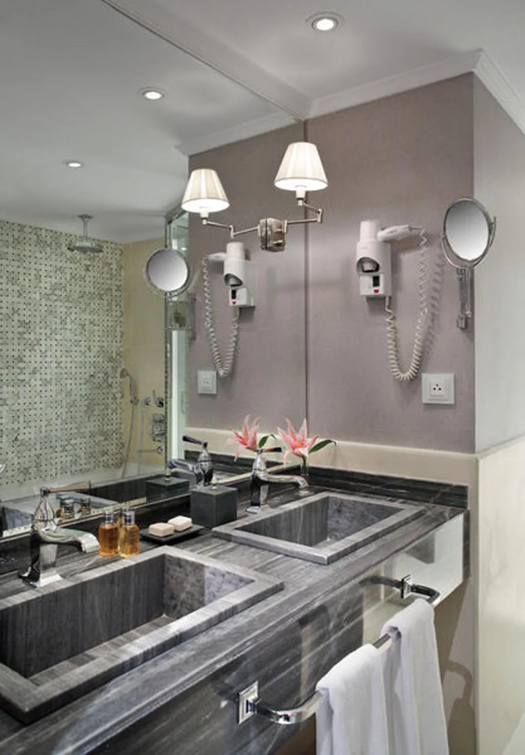 Room, The Level At Hotel Melia Castilla, Madrid