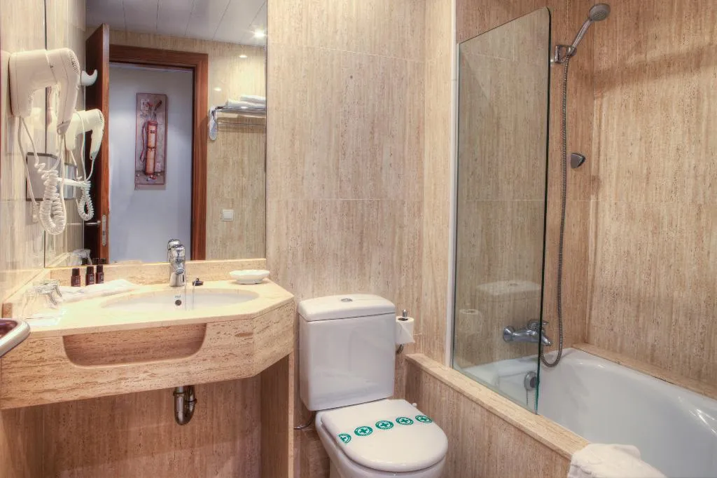 APARTMENT SEA VIEW Room, Hotel Sunway Playa Golf & Spa, Sitges, Costa Brava