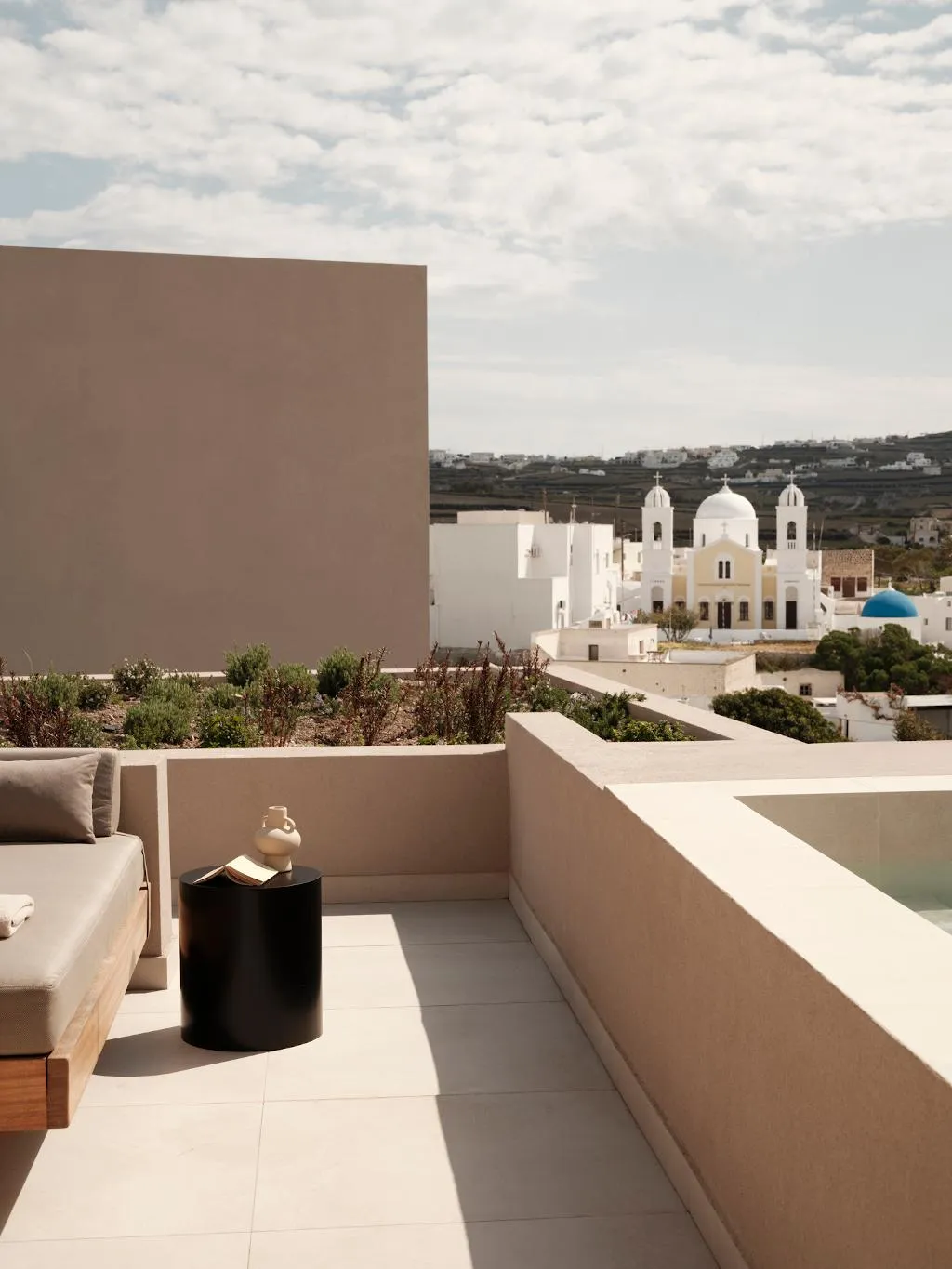 TRIPLE PREMIUM Room, Enarma Suites & Spa Wellness Retreat, Santorini