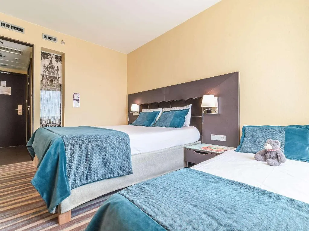 DOUBLE QUEEN SIZE BED Room, Mercure Gdansk Stare Miasto, Gdansk