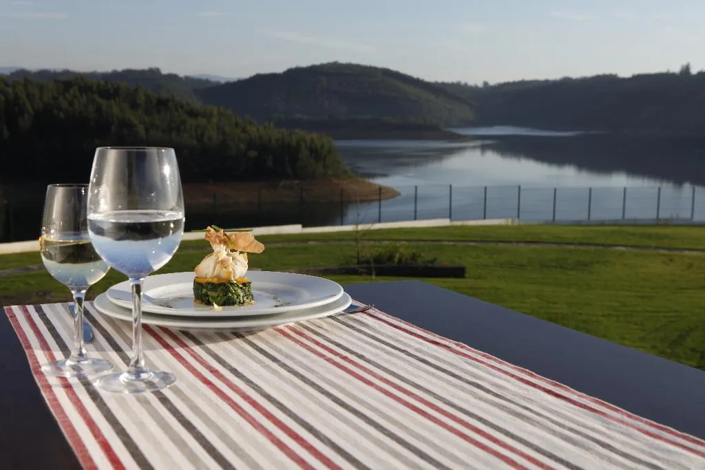 Terrace, Montebelo Aguieira Lake Resort & Spa, Porto