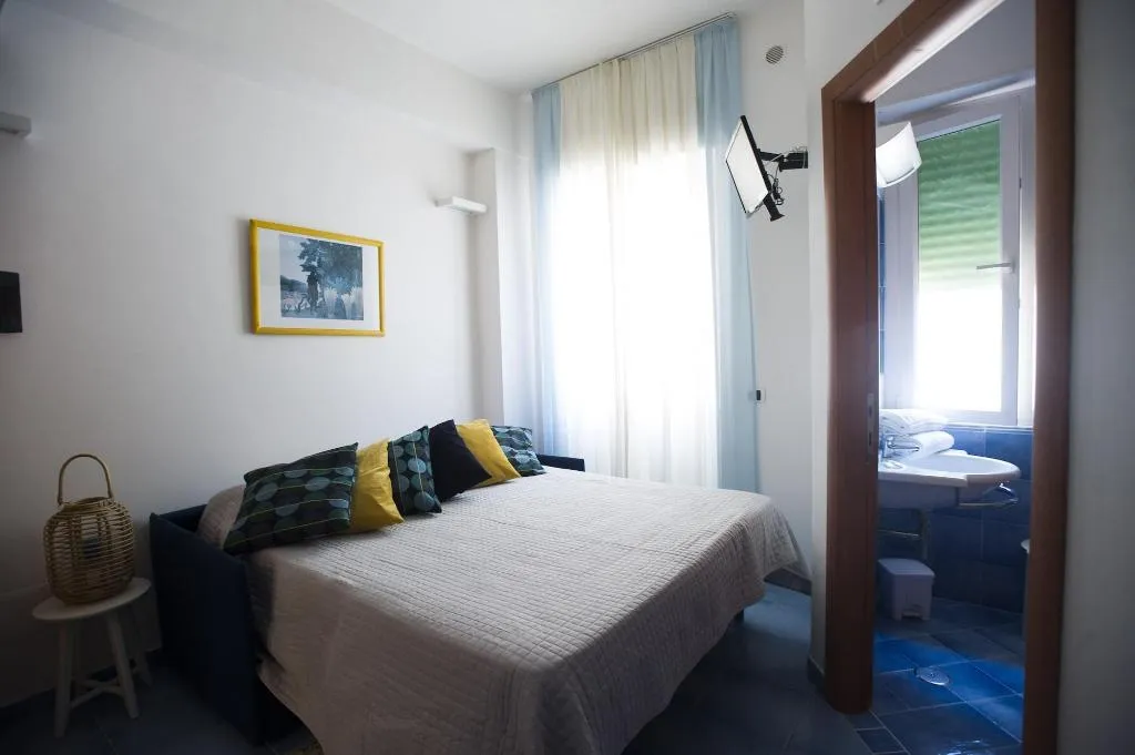 Room, Residence Panoramic, Naples