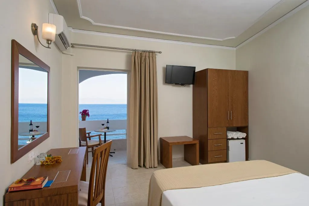 Double or Twin SEA VIEW Room, Kaiser Bridge, Corfu