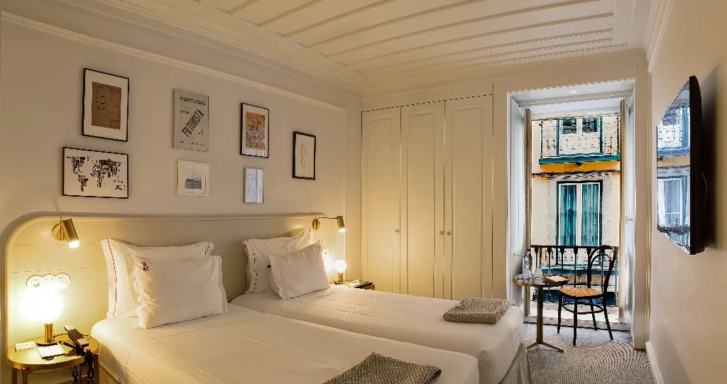 Room CONNECTING ROOM Room, Lisboa Pessoa Hotel, Lisbon