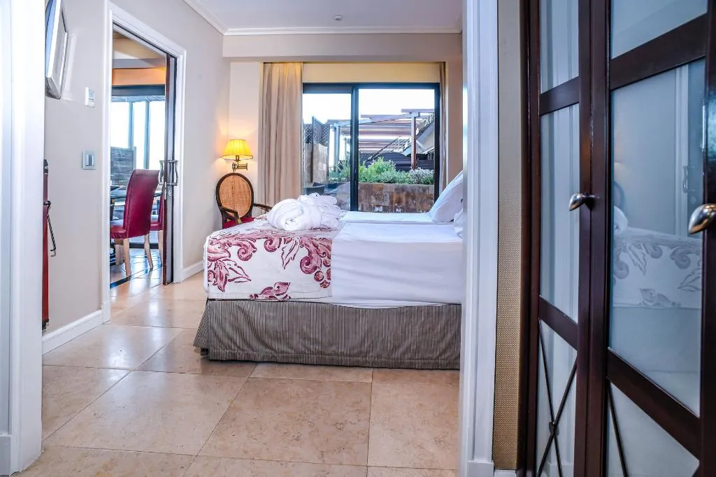 FAMILY ROOM CAPACITY 5 Room, Gran Hotel Guadalpin Banus, Costa Del Sol