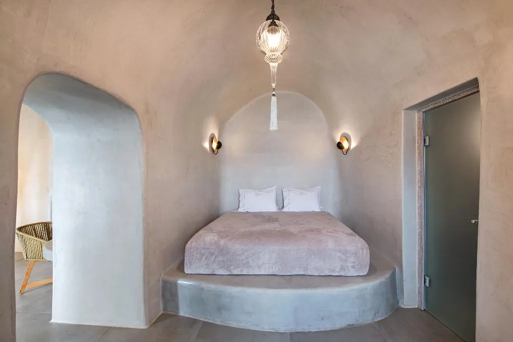 SUITE WITH JACUZZI Room, Athina Luxury Suites, Santorini