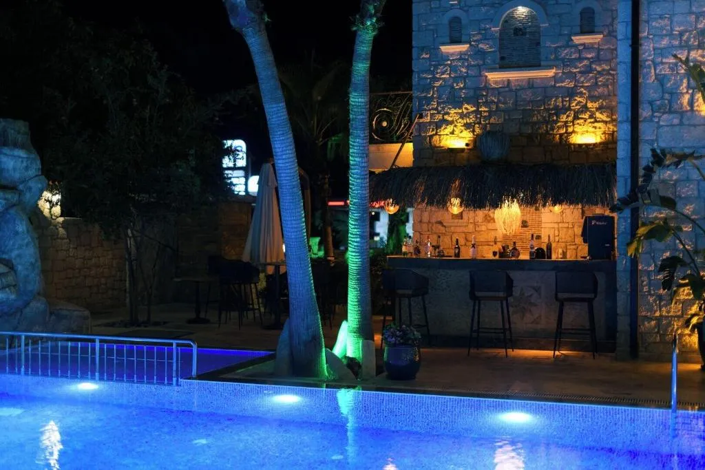Sports and Entertainment, Five Diamonds Hotel, Izmir