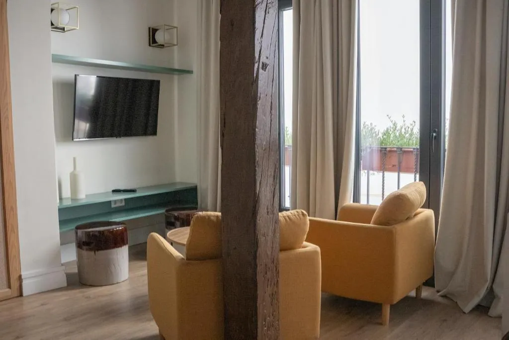 APARTMENT STANDARD Room, Honest Sevilla, Seville