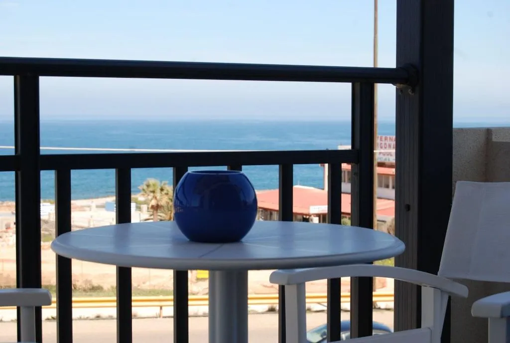 Room, Okirroi Villas and Apts, Crete