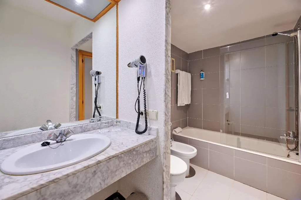 Room, AluaSun Cala Antena, Majorca