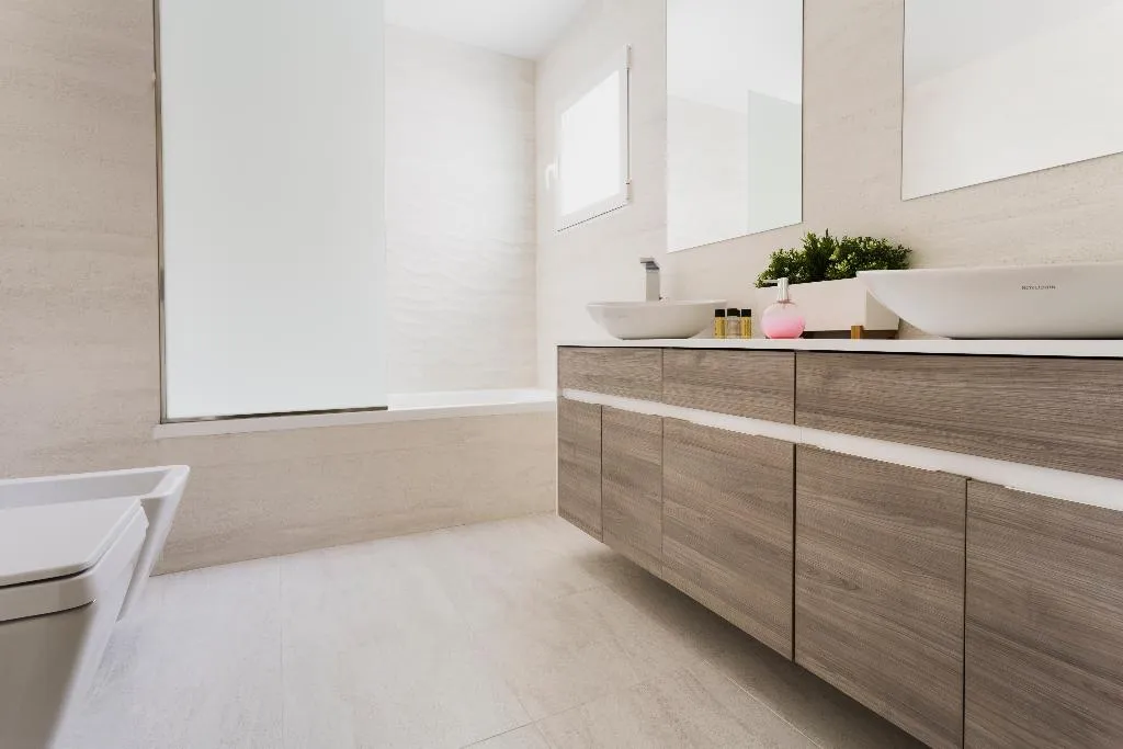 APARTMENT CAPACITY 8 THREE BEDROOMS Room, HQ Rooms San Vicente, Valencia