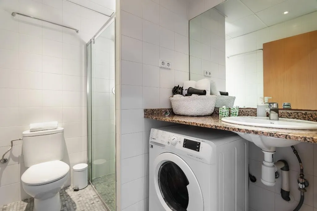 APARTMENT TWO BEDROOMS Room, Sata Olimpic Village Area, Barcelona