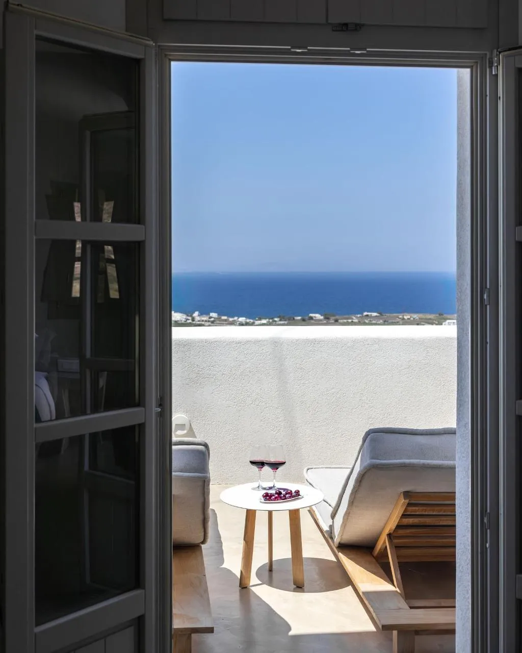 Room, Danae Suites, Santorini