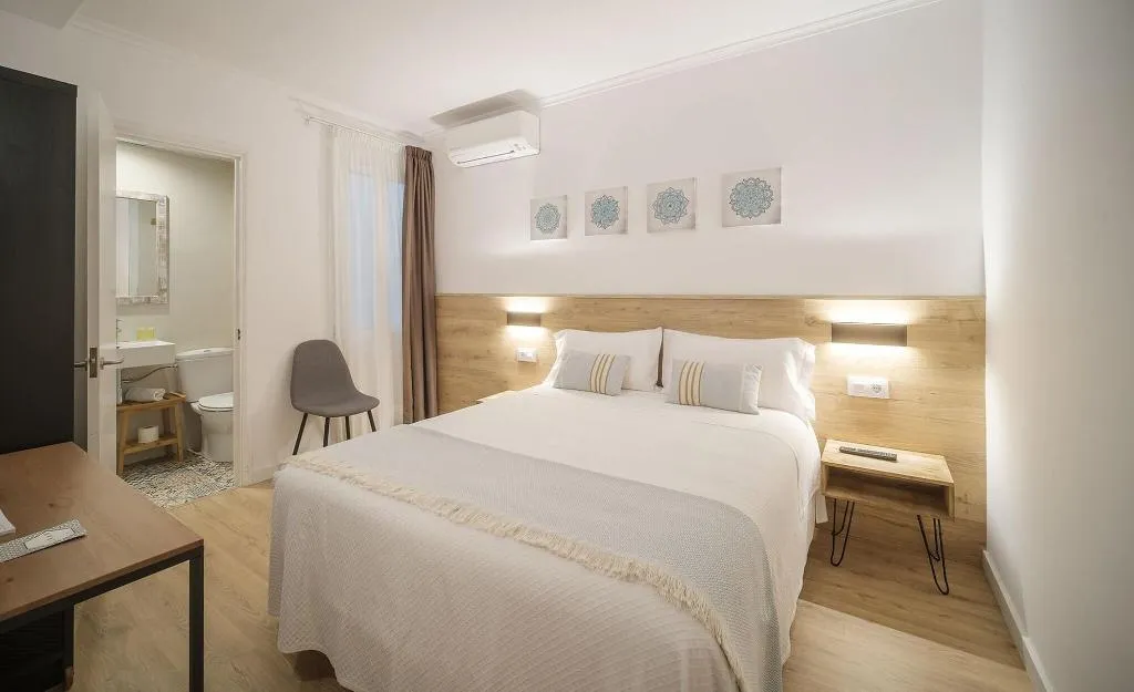 Room, Hostal Menurka, Menorca