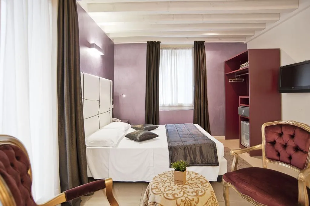 Double or Twin SUPERIOR Room, Al Canal Regio, Venice