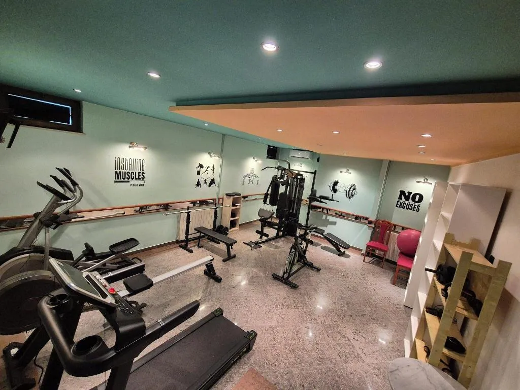 Sports and Entertainment, Guesthouse Varnica, Split