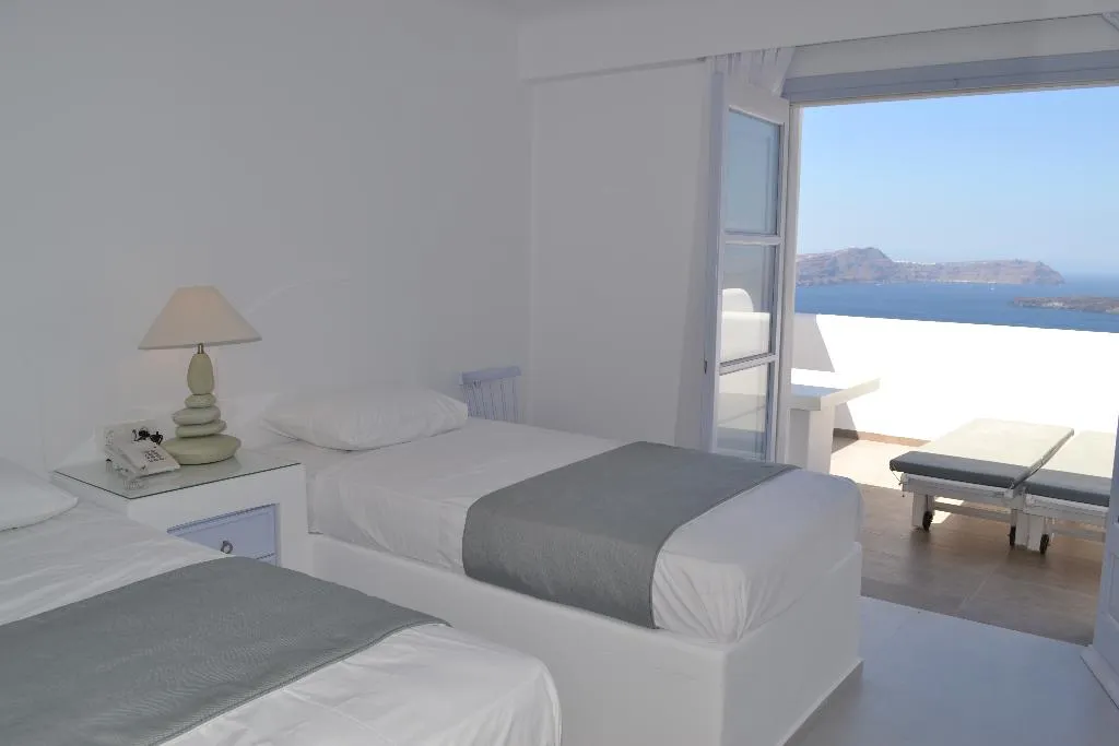 SUITE WITH PRIVATE POOL Room, Maison des Lys, Santorini