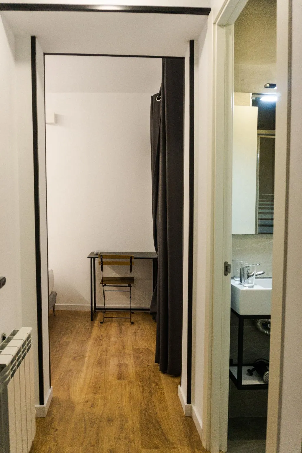 TWIN TWO BEDS Room, Fontanella Green House, Barcelona