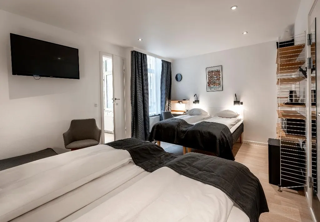 QUADRUPLE STANDARD Room, Go Hotel Ansgar, Copenhagen