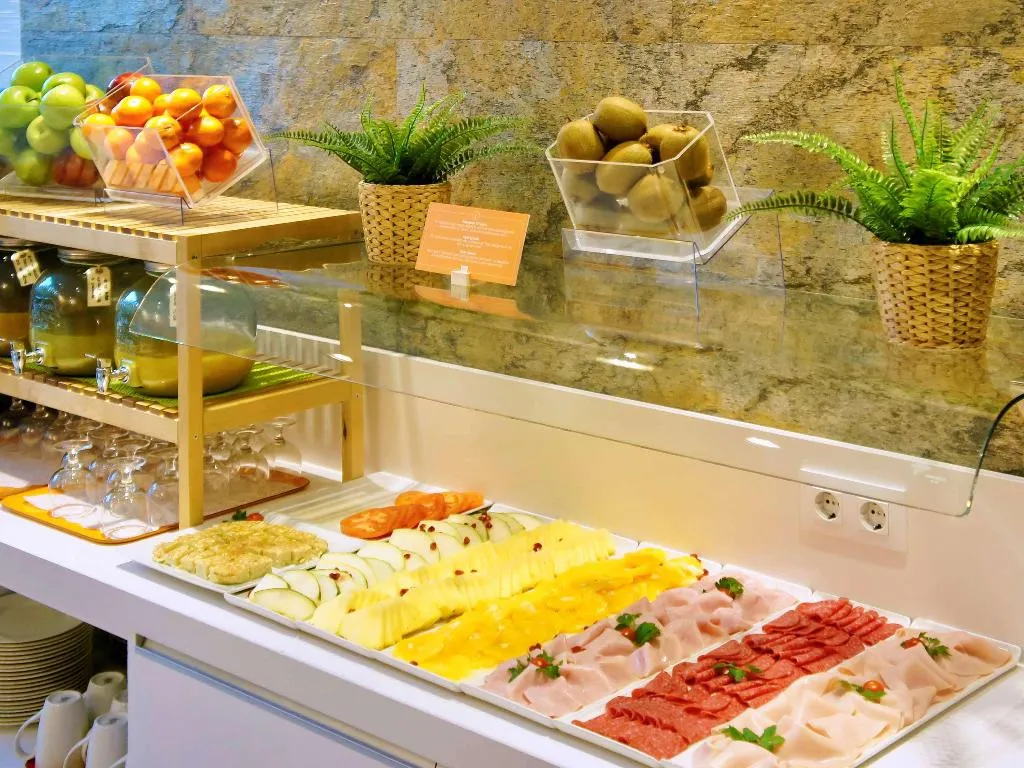 Restaurant, Ibis Styles Madrid Prado, Madrid
