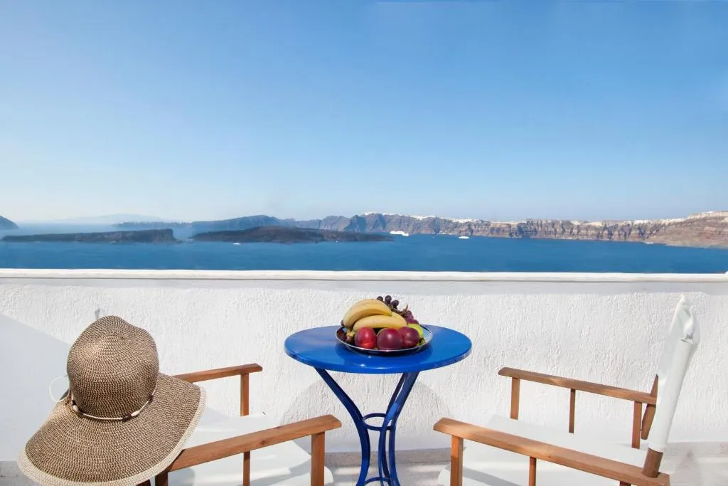 JUNIOR SUITE SEA VIEW Room, Caldera Romantica, Santorini