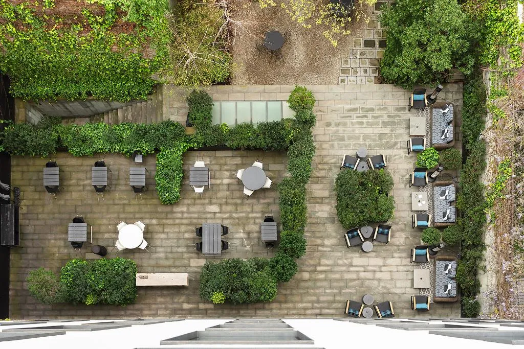 DOUBLE DELUXE GARDEN VIEW Room, Alma Barcelona, Barcelona