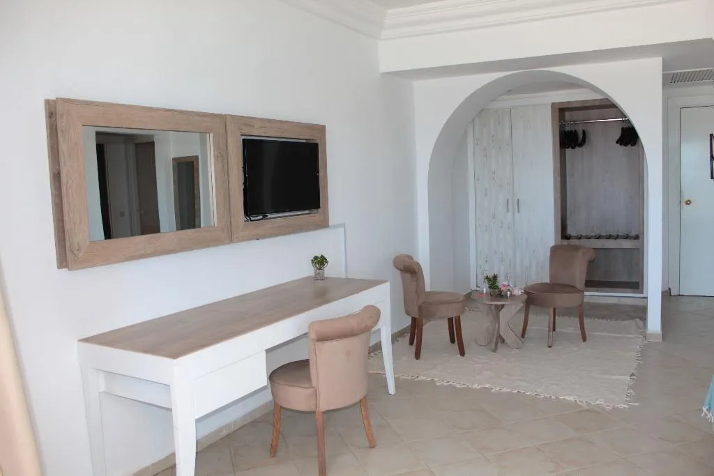 FAMILY ROOM STANDARD Room, Delphin El Habib, Tunisia