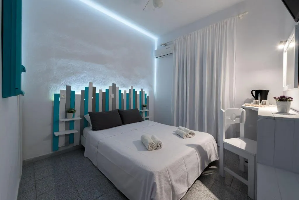 Room, Ikaros Hotel, Santorini