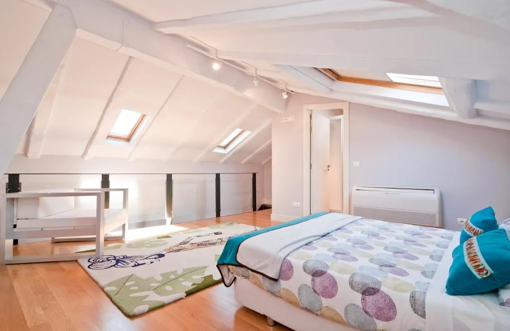 APARTMENT DUPLEX Room, Smartr Madrid Atocha, Madrid