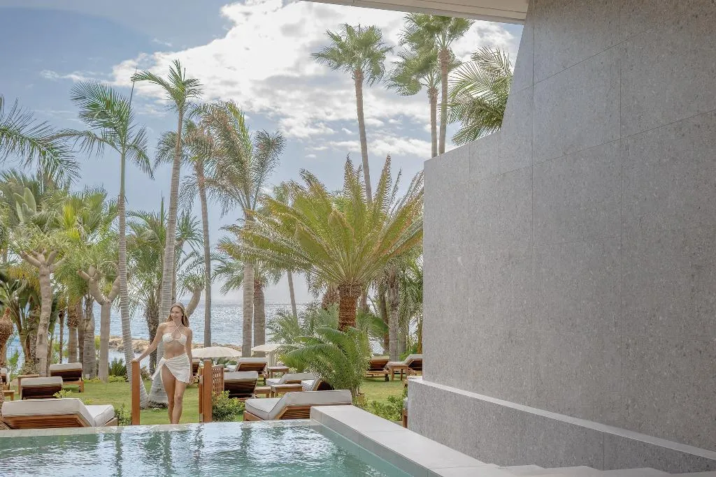 JUNIOR SUITE WITH PRIVATE POOL Room, Amathus Beach Hotel Limassol, Cyprus