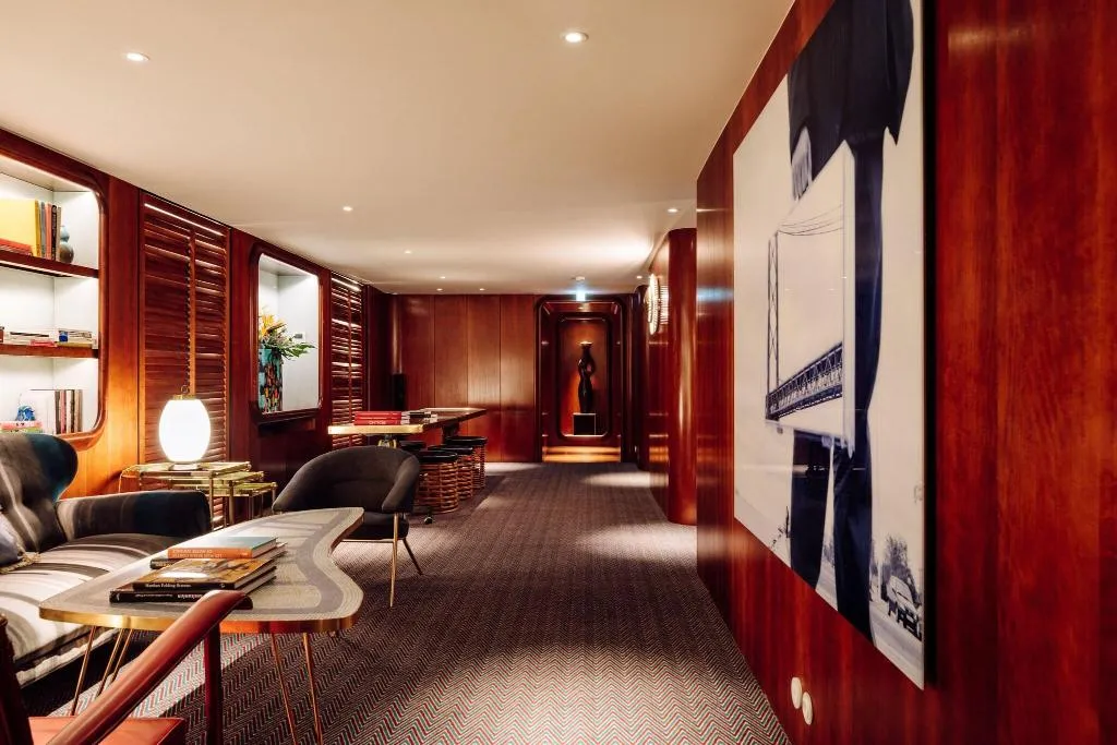 Lobby, Bairro Alto, Lisbon