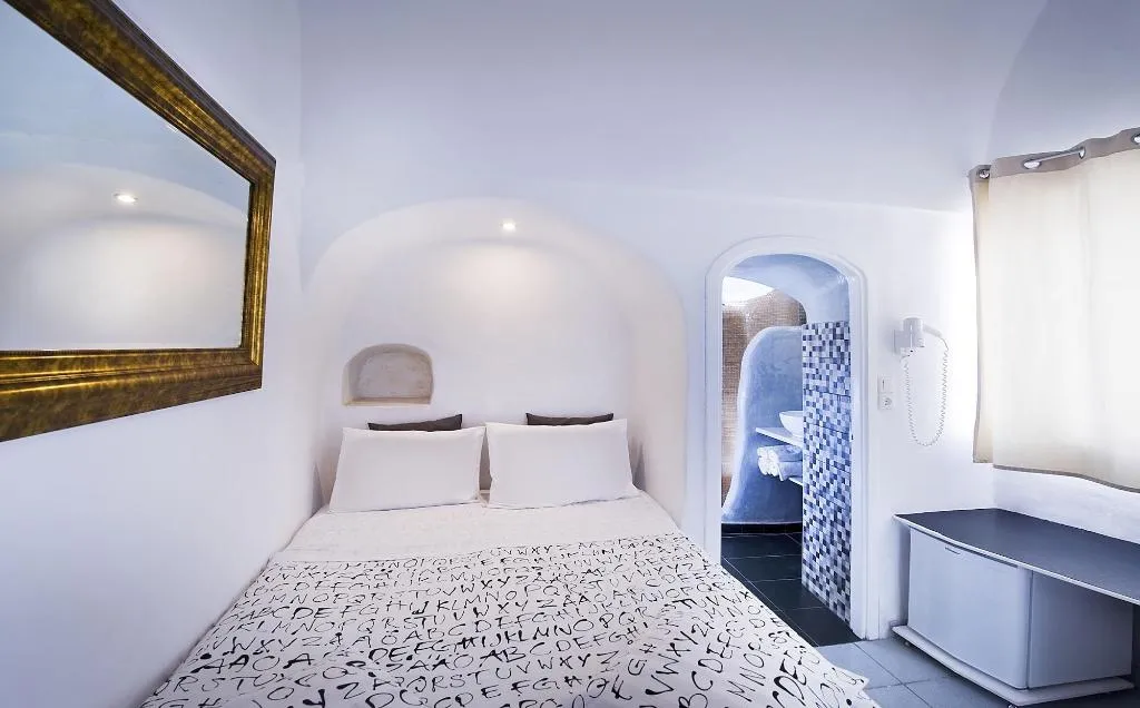 Room, Hotel Katerina's Castle, Santorini
