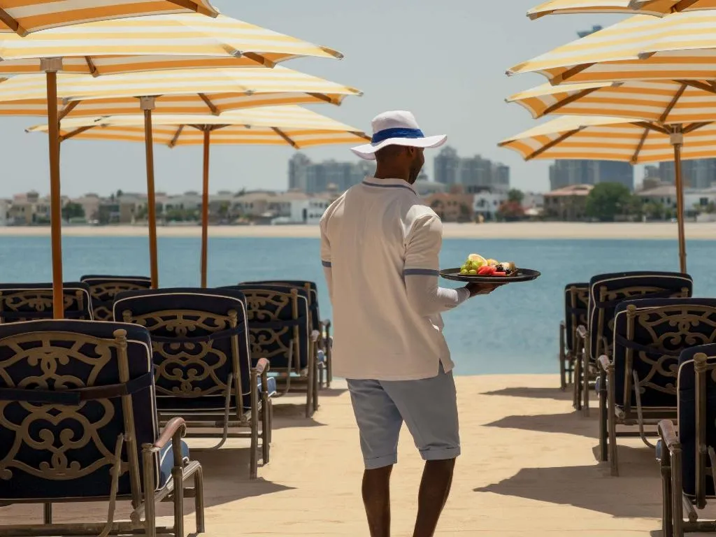 Pool, Raffles The Palm Dubai, Dubai